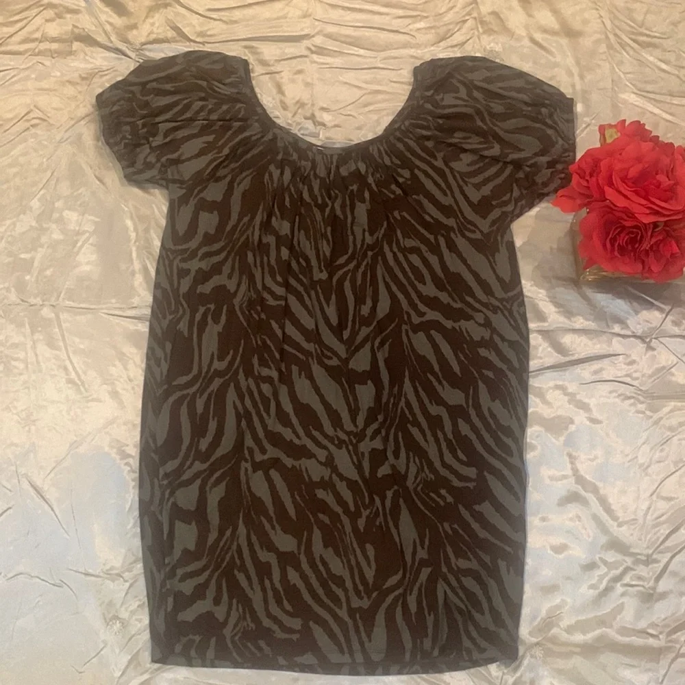 🌹Micheal Kors Beautiful Stretch Zebra Print Dress Brown & Green